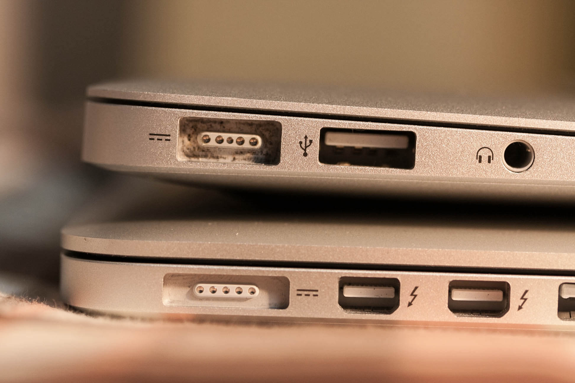 کابل و پورت تاندربولت - Thunderbolt - لاجی مگ 🌀